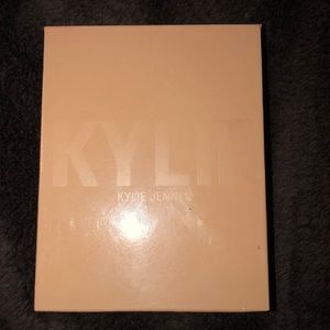 Kylie Jenner Salted Caramel Highlighter